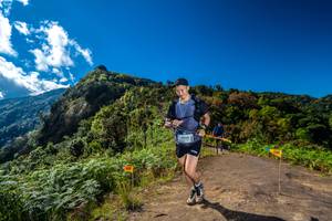 BIB: 200, 9906
                            <button type="button" onclick="openModal(19035957)" class="btn btn-primary btn-sm float-right btn-popup" data-toggle="modal" data-target=".modal-high-quality">
                        <i class="fas fa-shopping-cart"></i> Add to Cart
                    </button>
                                            <button type="button" onclick="isThisMe(19035957, true)" class="btn btn-success btn-sm float-right btn-popup btn-isme hidden" data-toggle="tooltip" data-placement="bottom" title="นี่คือรูปของคุณใช่ไหม คลิกที่นี่เพื่อเอาเข้าอัลบั้ม">
                        <i class="fas fa-plus"></i> Add to album
                    </button>
                    <button type="button" onclick="isThisMe(19035957, false)" class="btn btn-warning btn-sm float-right btn-popup btn-isnotme hidden">
                        <i class="fas fa-ban"></i> Remove from album
                    </button>